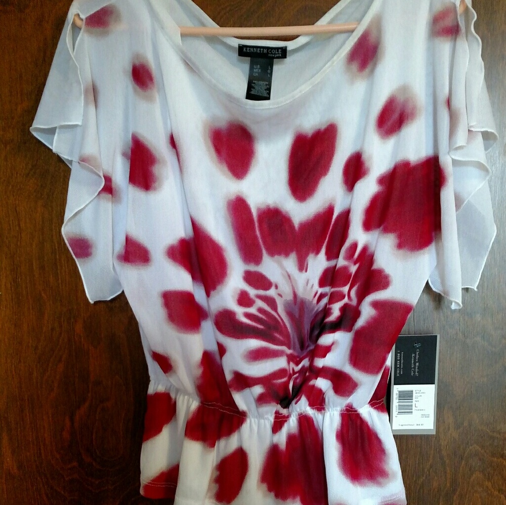 Kenneth Cole Super Fun Sexy Blouse🌻❤☀